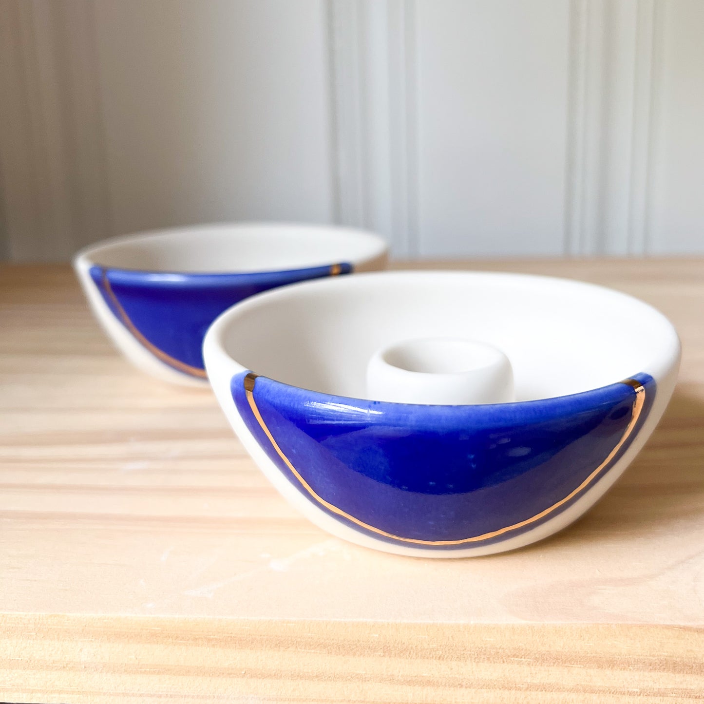Oia taper candle holder