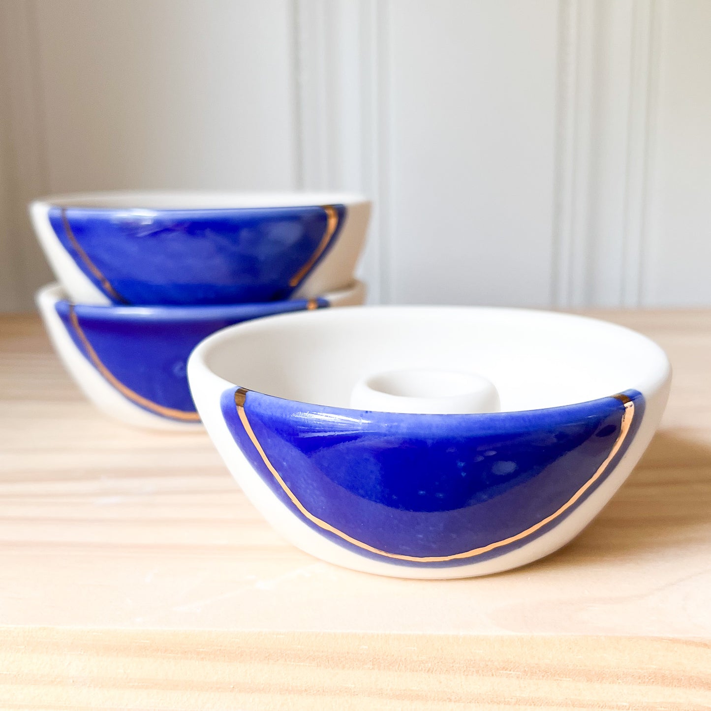 Oia taper candle holder
