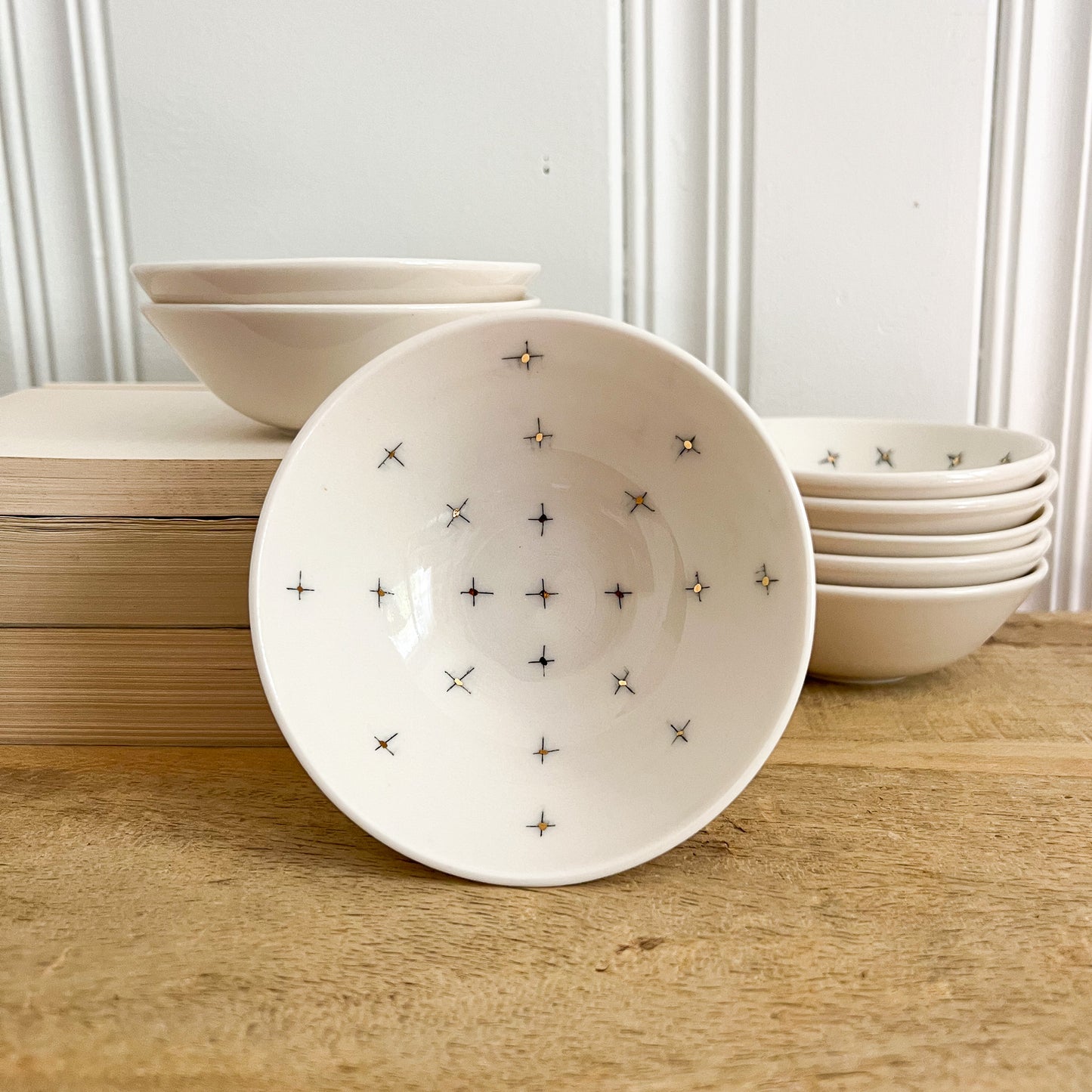 Star-cross bowl